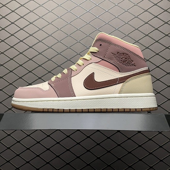 Air Jordan 1 Mid SE Dark Pony