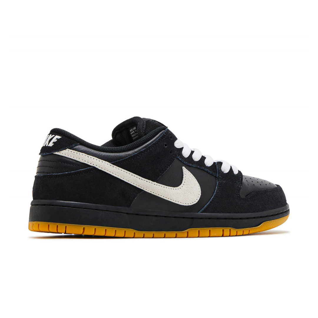 Nike Dunk Low "Black Gum"