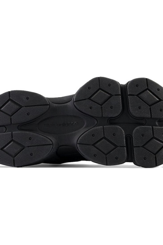 New Balance 9060 Triple Black