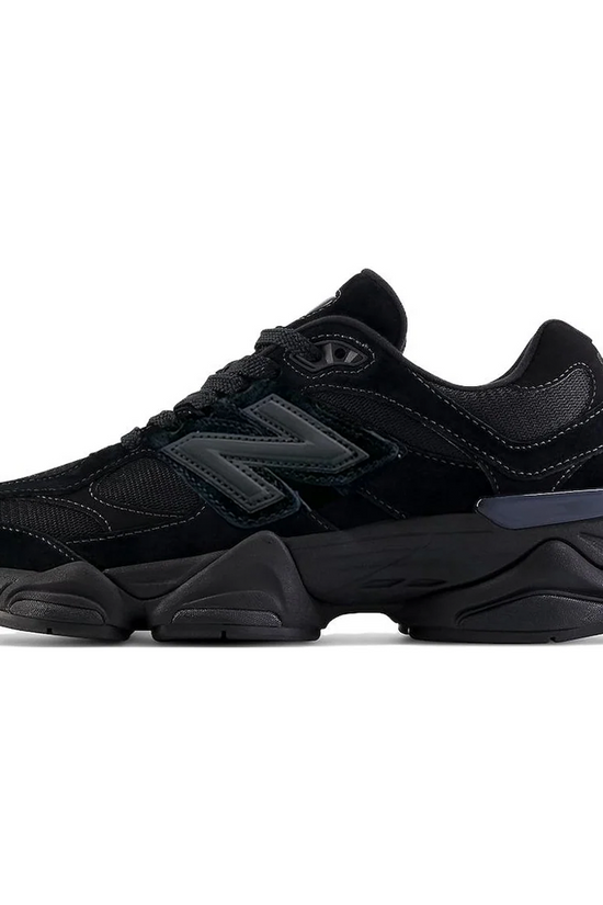 New Balance 9060 Triple Black