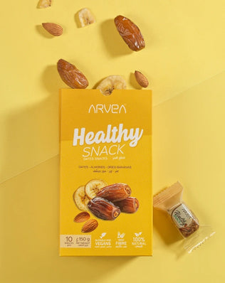 Healthy snack (Dattes-Amandes -Bananes séchées)