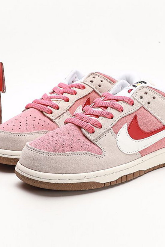 Nike SB Dunk Low Year Of The Rabbit Pink Grey
