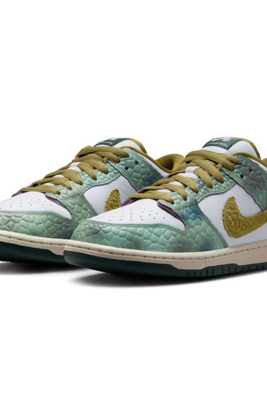 Nike SB Dunk Low Alexis Sablone Chameleon