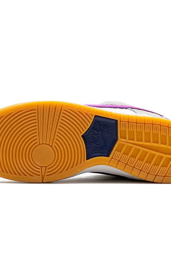 Nike SB Dunk Low 'Rayssa Leal'