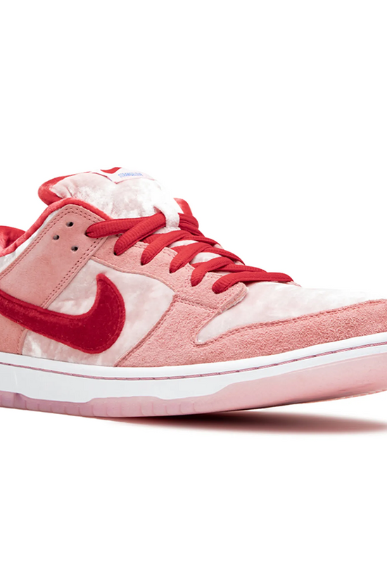 Nike Dunk Low Rose Strange Love