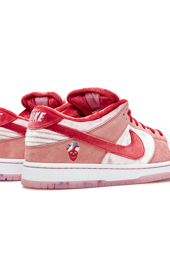 Nike Dunk Low Rose Strange Love