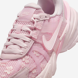 Nike V2k Run Sneaker