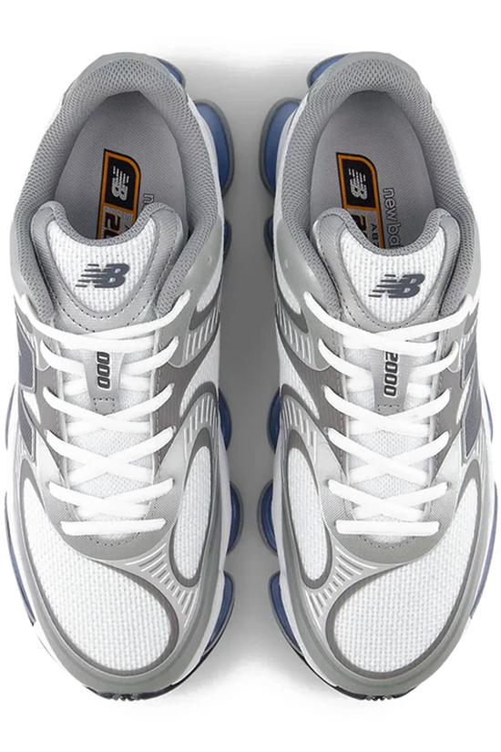 New Balance Abzorb 2000