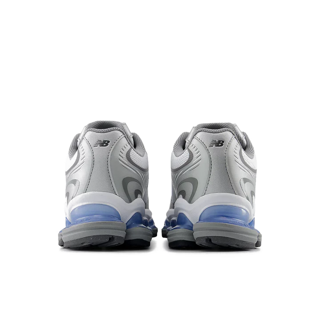New Balance Abzorb 2000