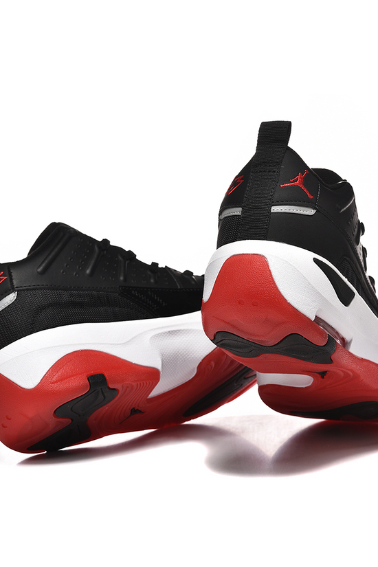 Jordan Max Aura 7 'Bred'