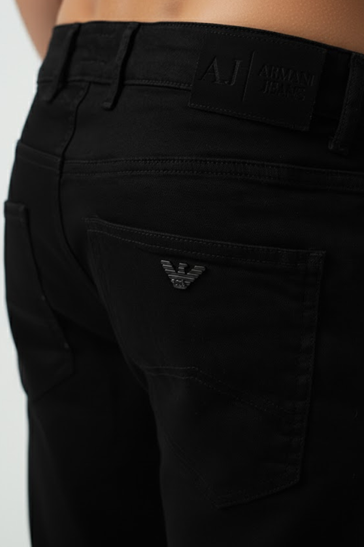 ARMANI Jean Slim Noir